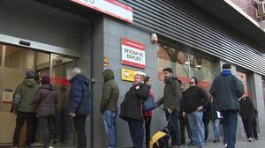 El nombre de parats va baixar al març en 48.559 desocupats respecte al mes anterior.