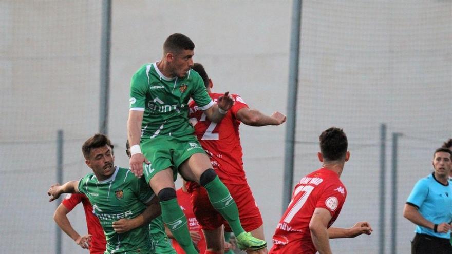 El Alcoyano se despide del ascenso en Cornellà (2-0)