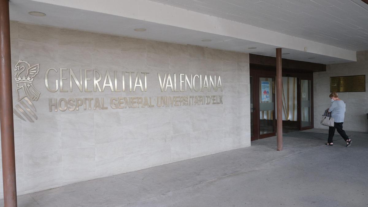 Sindicatos y el Colegio de Médicos denuncian la situación laboral que se vive en Urgencias del Hospital General Universitario de Elche