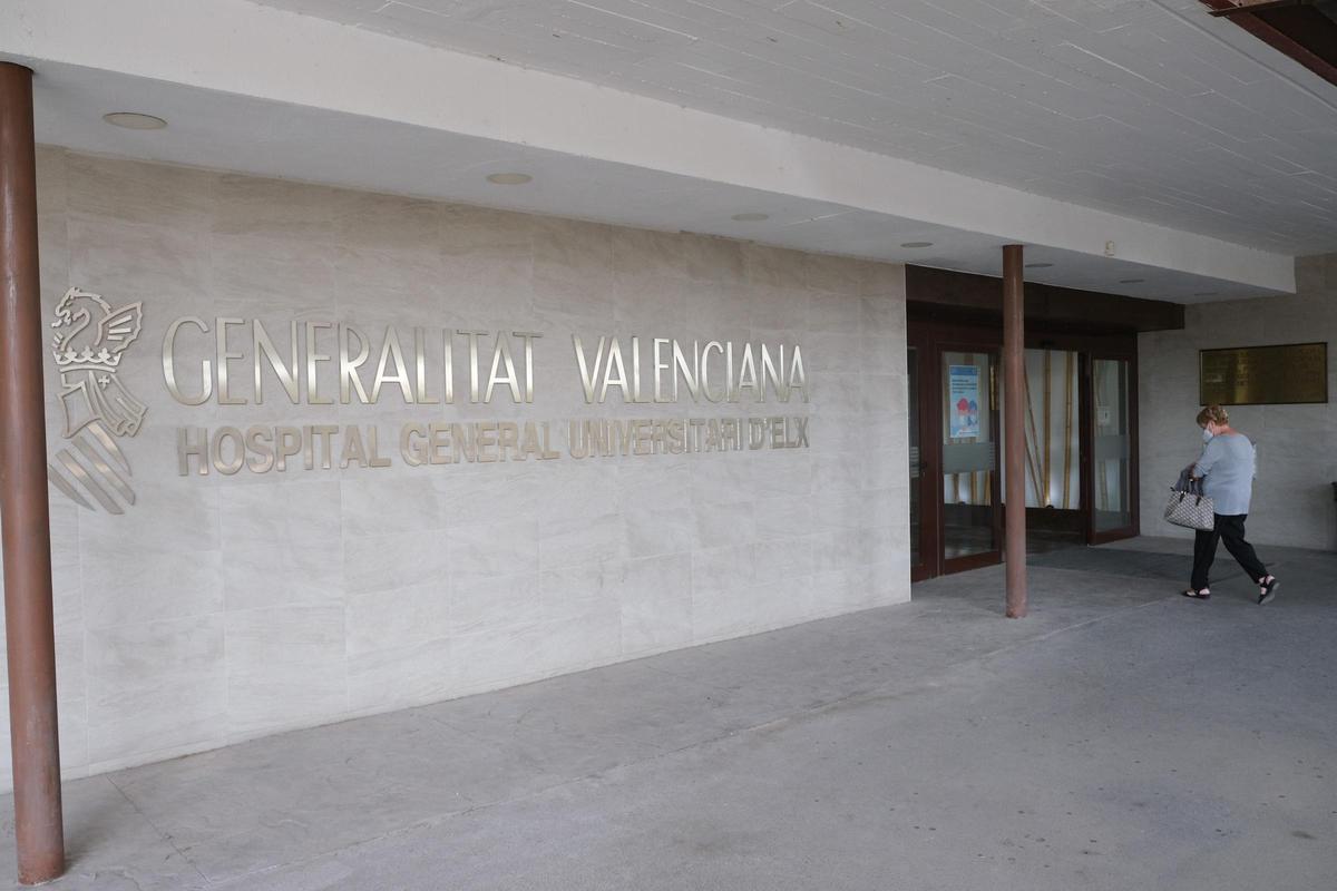 Sindicatos y el Colegio de Médicos denuncian la situación laboral que se vive en Urgencias del Hospital General Universitario de Elche