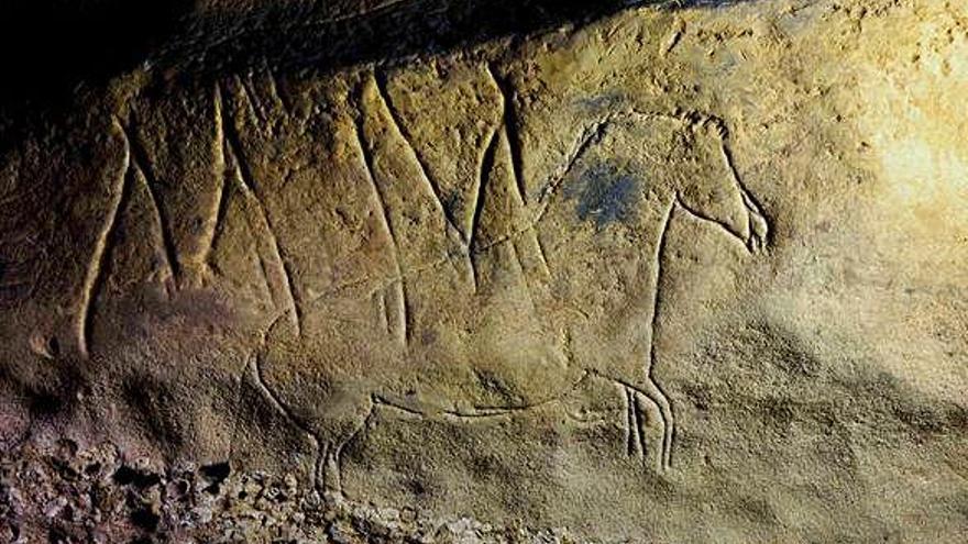 Detall dels gravats trobats a la cova de la Font Major de l&#039;Espluga de Francolí