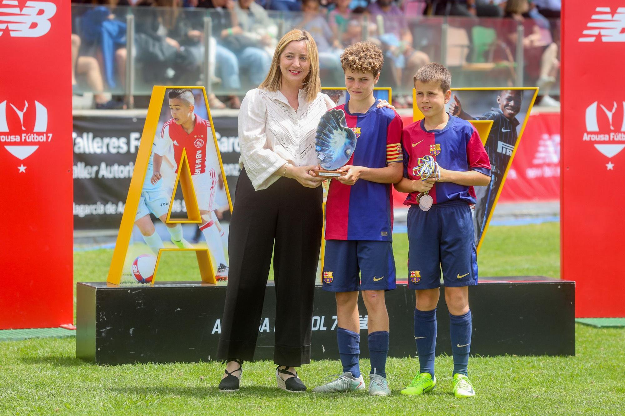 El Porto se lleva el primer título de Arousa Fútbol 7 a Portugal