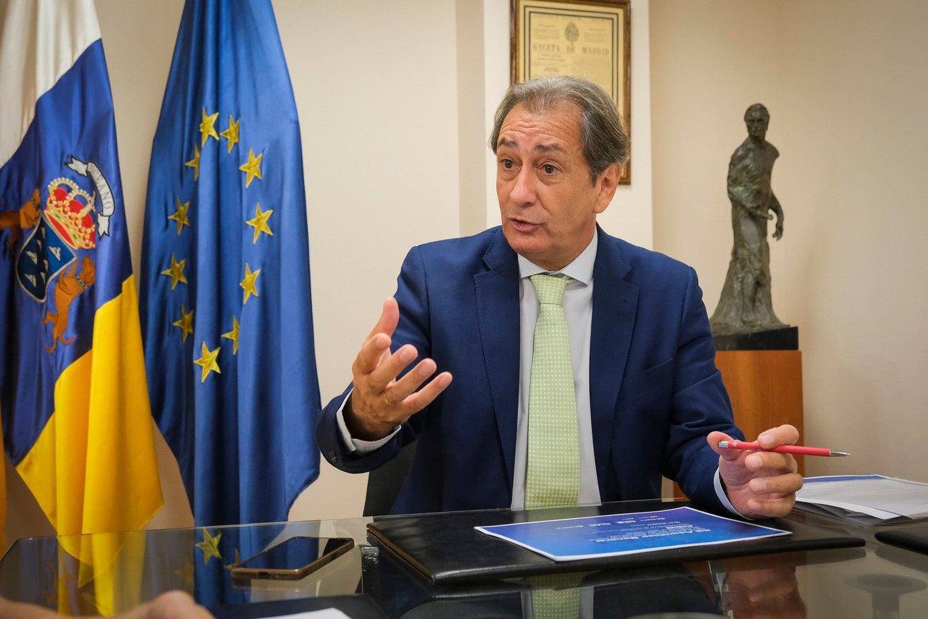 Luis Padrón por el congreso de Cámaras de Comercio