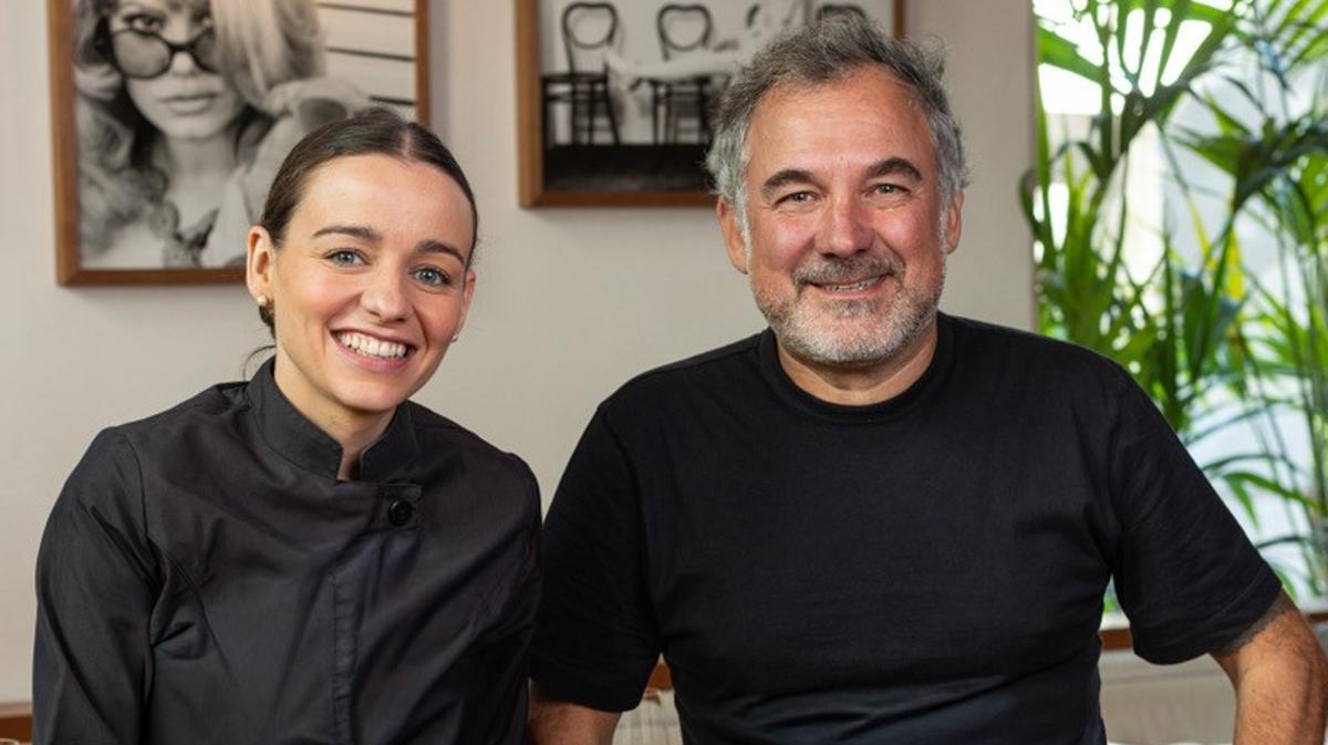 Martina Puigvert (Les Cols) y Albert Raurich (Dos Palillos y Dos Pebrots), en el restaurante Veraz.