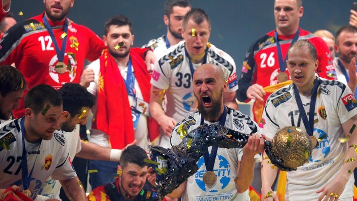 Los jugadores del equipo macedonio celebraron a lo grande el título de la Champions