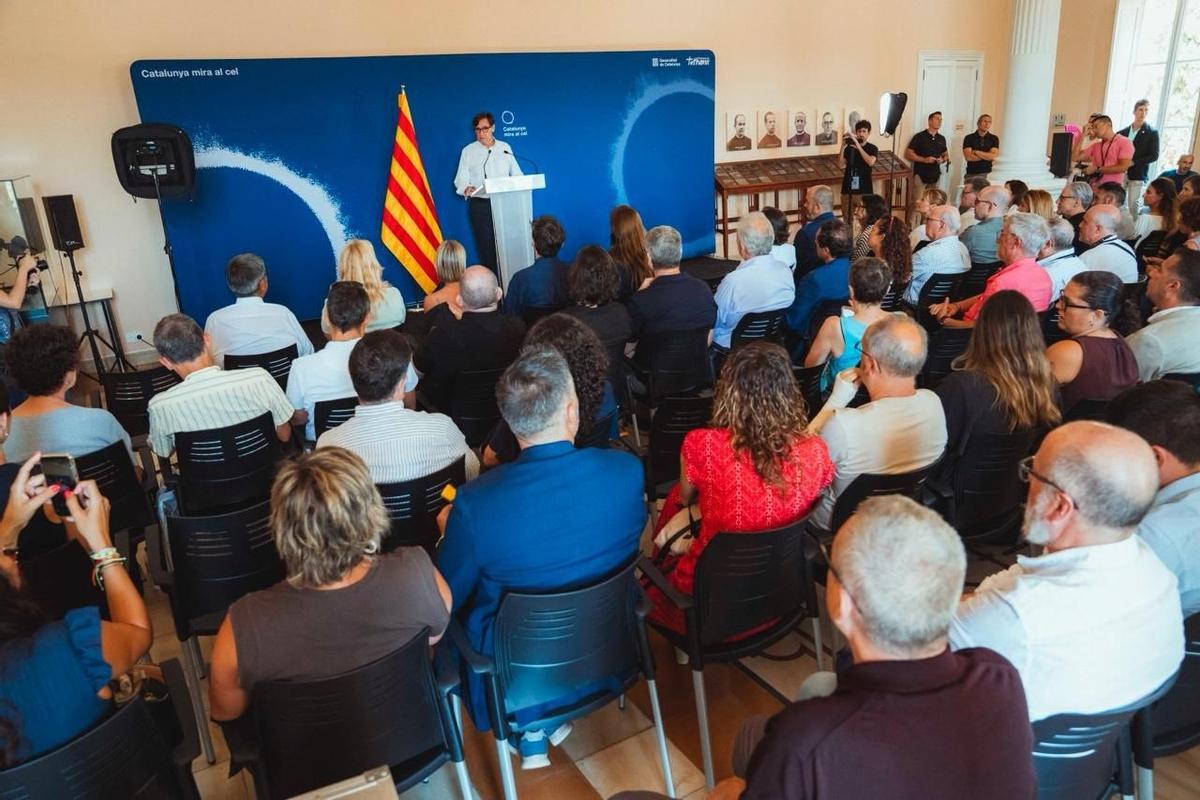 Imagen del acto institucional de la Generalitat con motivo del eclipse celebrado en el Observatori de l'Ebre.