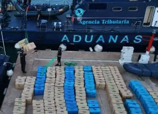 Una narcolancha abandona 2.500 kilos de hachís en el mar al ser descubierta en Mallorca