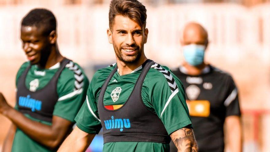 Josema, durante un entrenamiento con el Elche