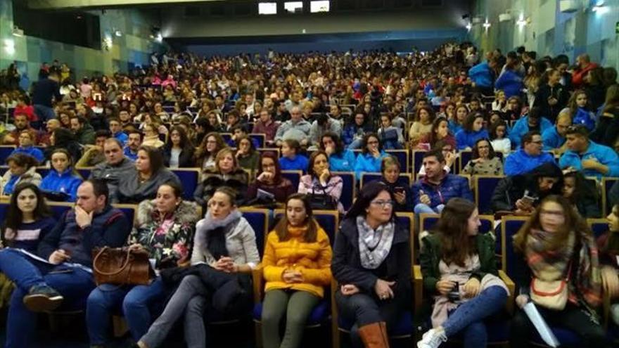 Las Monjas abren el Desfile de Carnaval