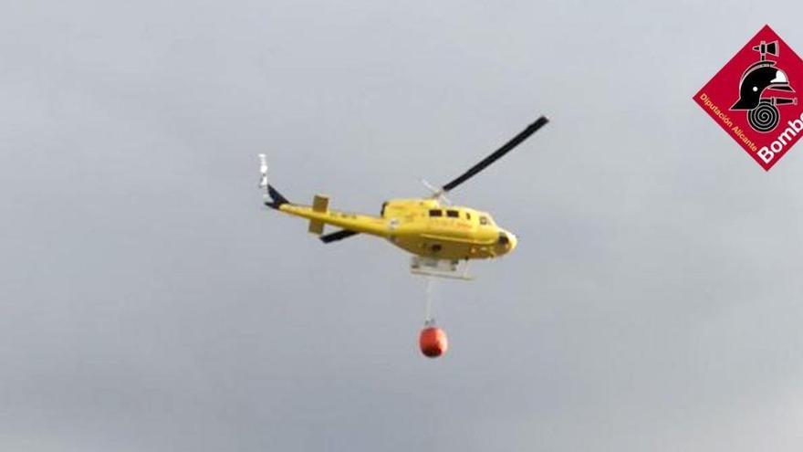 Controlado un incendio en un huerto abandonado cerca de El Hondo