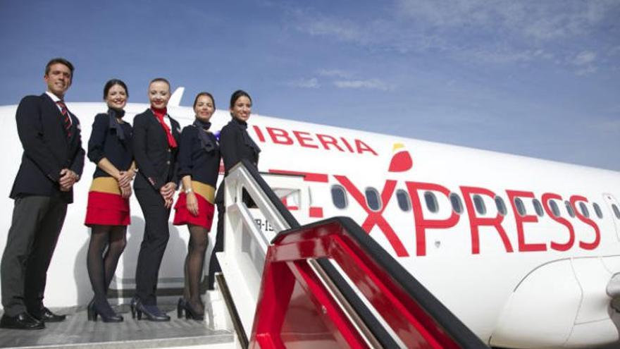 Iberia busca en Gran Canaria personal tripulante de cabina - La Provincia