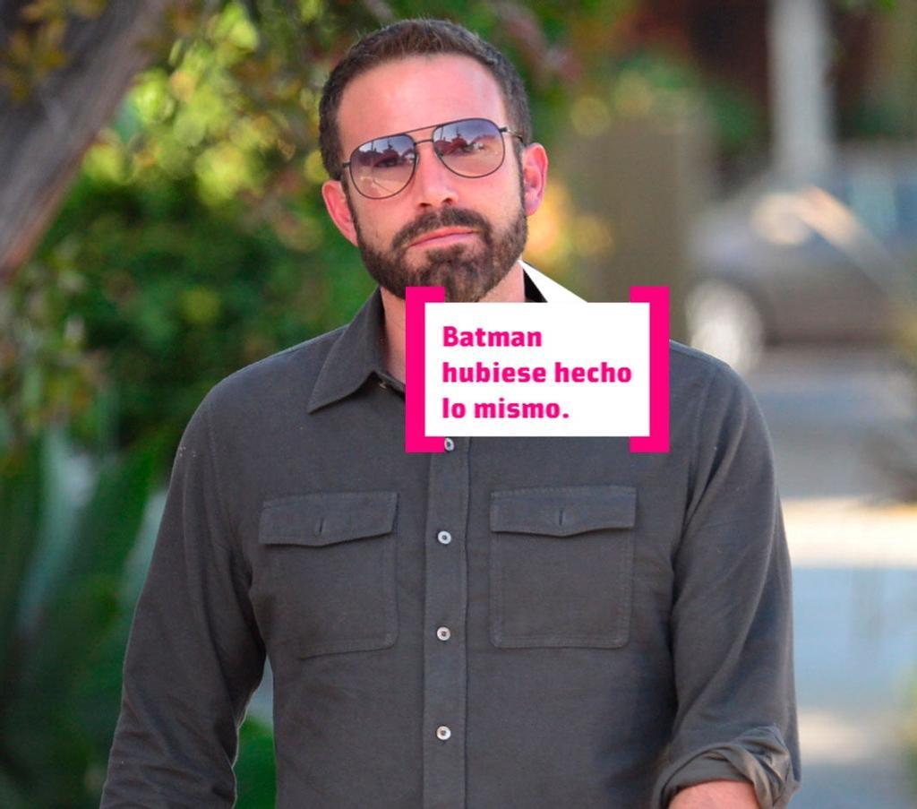 El actor Ben Affleck paseando por la calle en Los Ángeles