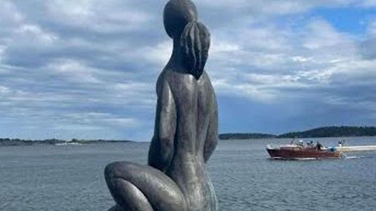 Escultura de Baltasar Lobo en el puerto de Fyrudden, Estocolmo. | Embajada de España en Estocolmo - Suecia