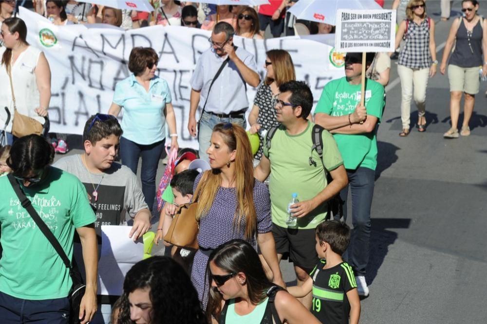 La protesta de educación en Murcia, en imágenes