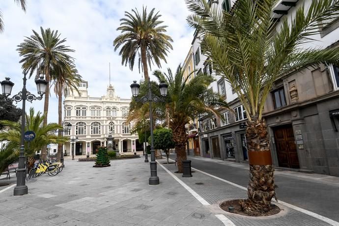 25-03-20 LAS PALMAS DE GRAN CANARIA. CIUDAD. LAS PALMAS DE GRAN CANARIA. Recorrido por la ciudad para vera su desolación.   Fotos: Juan Castro.  | 25/03/2020 | Fotógrafo: Juan Carlos Castro