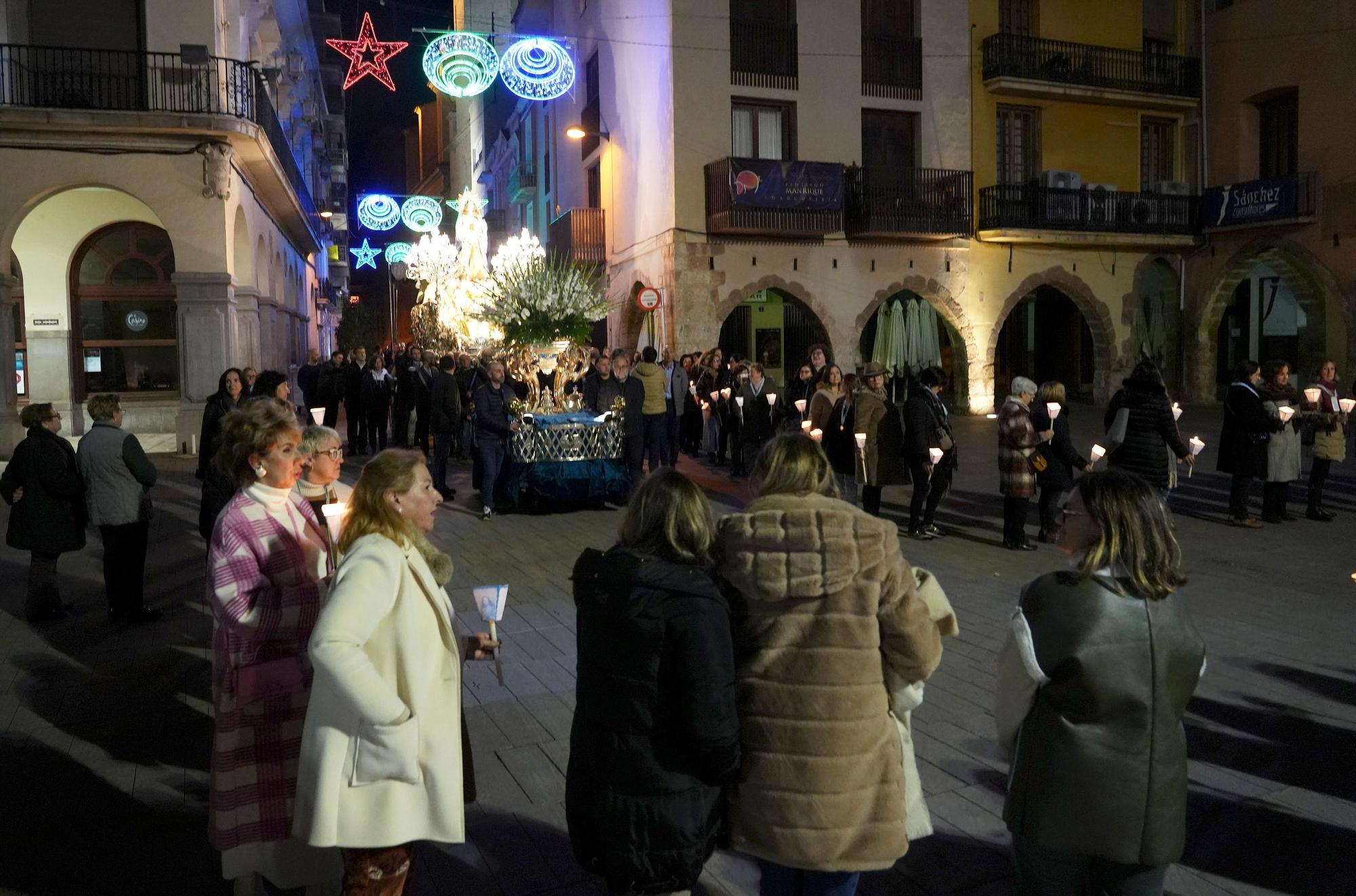 La procesión del 'farolet' cierra las fiestas de las purisimeras en Vila-real