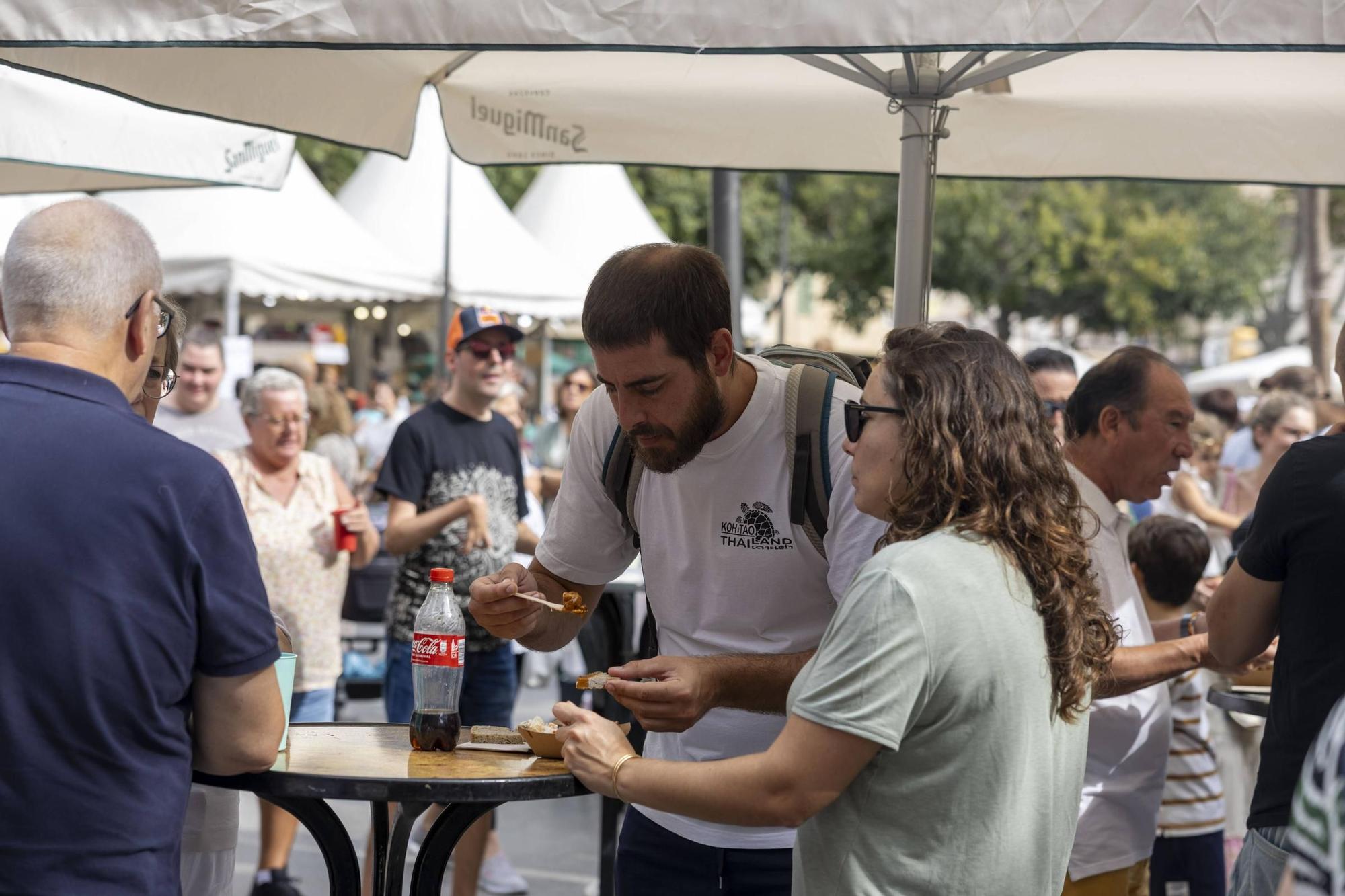 FOTOS | El éxito en la primera Fira del Variat en Palma desborda las previsiones de los restaurantes