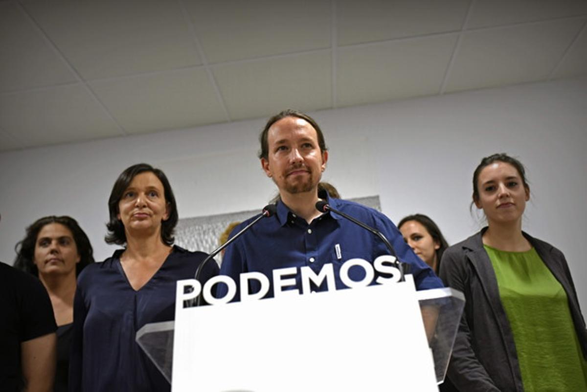 El Secretari General de Podem, Pablo Iglesias, durant la roda de premsa que ha ofert a la seu de la formació a Madrid, valorant els resultats en les eleccions catalanes. El Secretari General de Podem, Pablo Iglesias, durant la roda de premsa que ha ofert a la seu de la formació a Madrid, valorant els resultats en les eleccions catalanes.