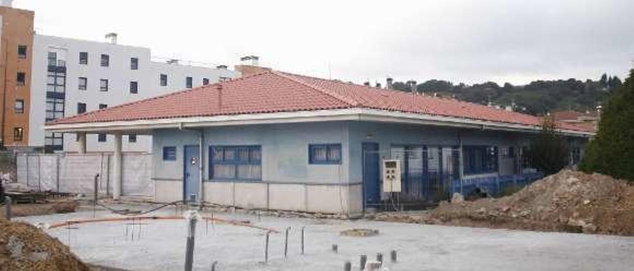 Exterior de la escuela infantil de Luanco.