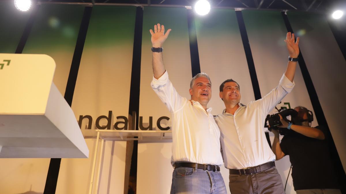 Juanma Moreno y Elías Bendodo, en el cierre de campaña para el 19J.