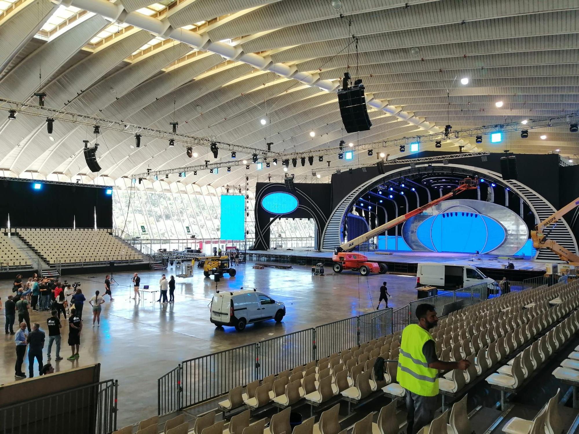 Construcción del escenario del Carnaval de Santa Cruz de Tenerife