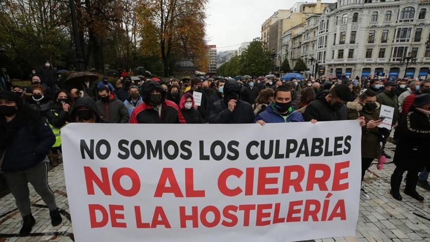 Un momento de la protesta de los hosteleros en Oviedo