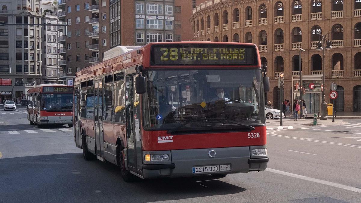 Autobuses de la EMT de València.