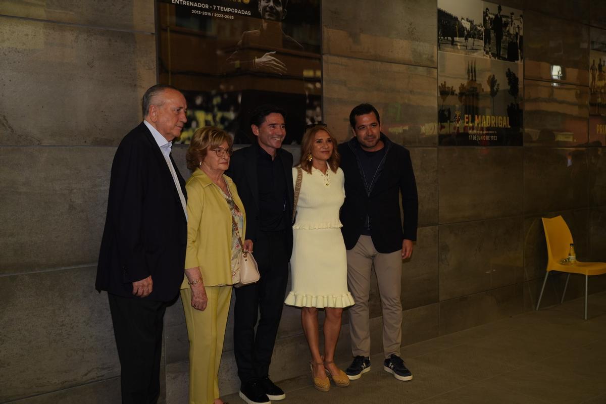 Galería: El homenaje a Marcelino protagonista de la previa del Villarreal-Atlético de Madrid