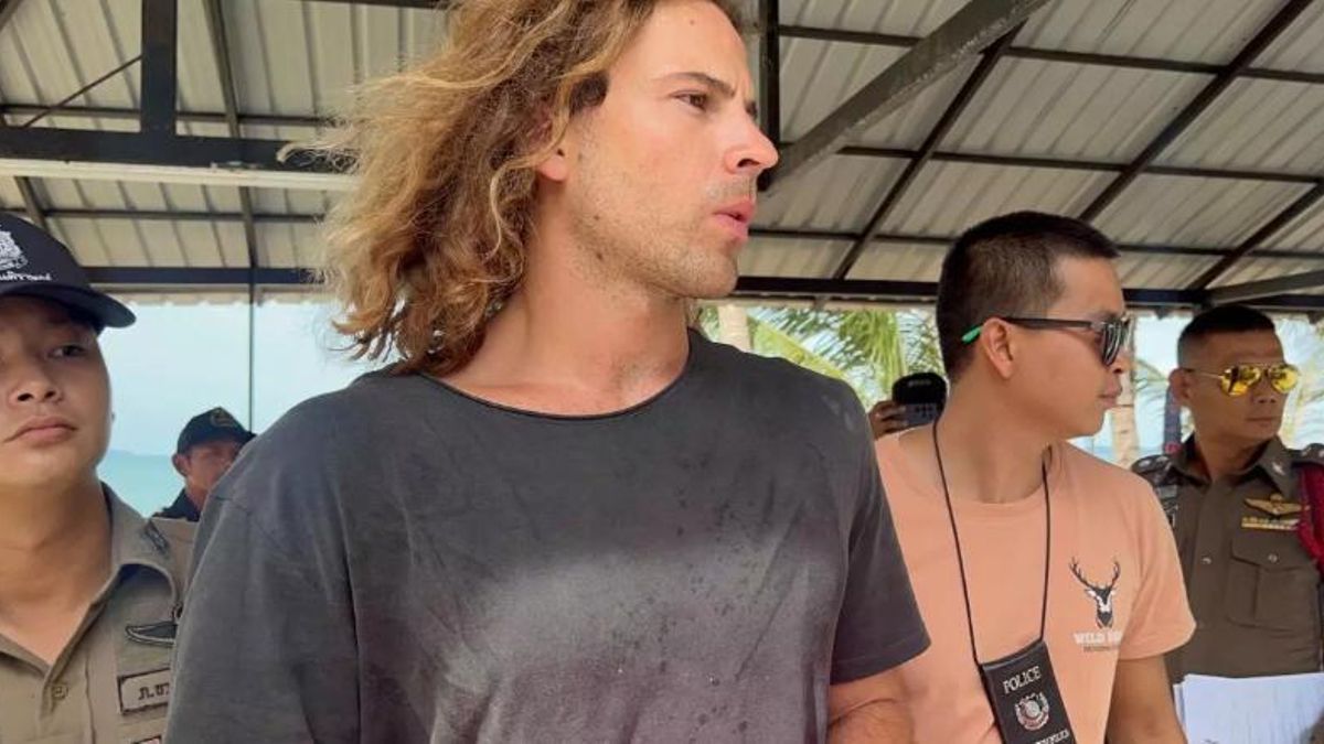 Daniel Sancho amb la policia tailandesa