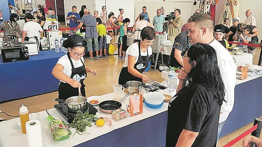 Vinaròs muestra el arte de ocho pequeños chefs