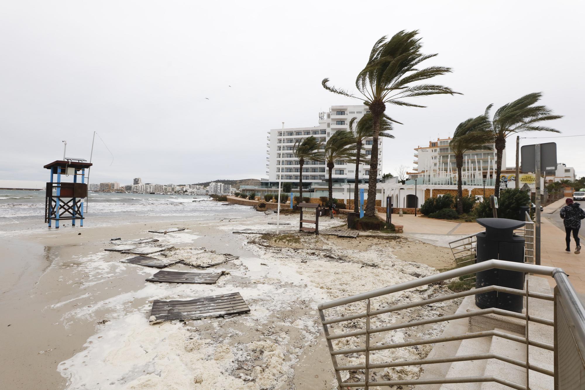 Mira aquí la galería de fotos del paso de la borrasca Denise en Ibiza