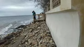 Una playa de escombros en Dénia