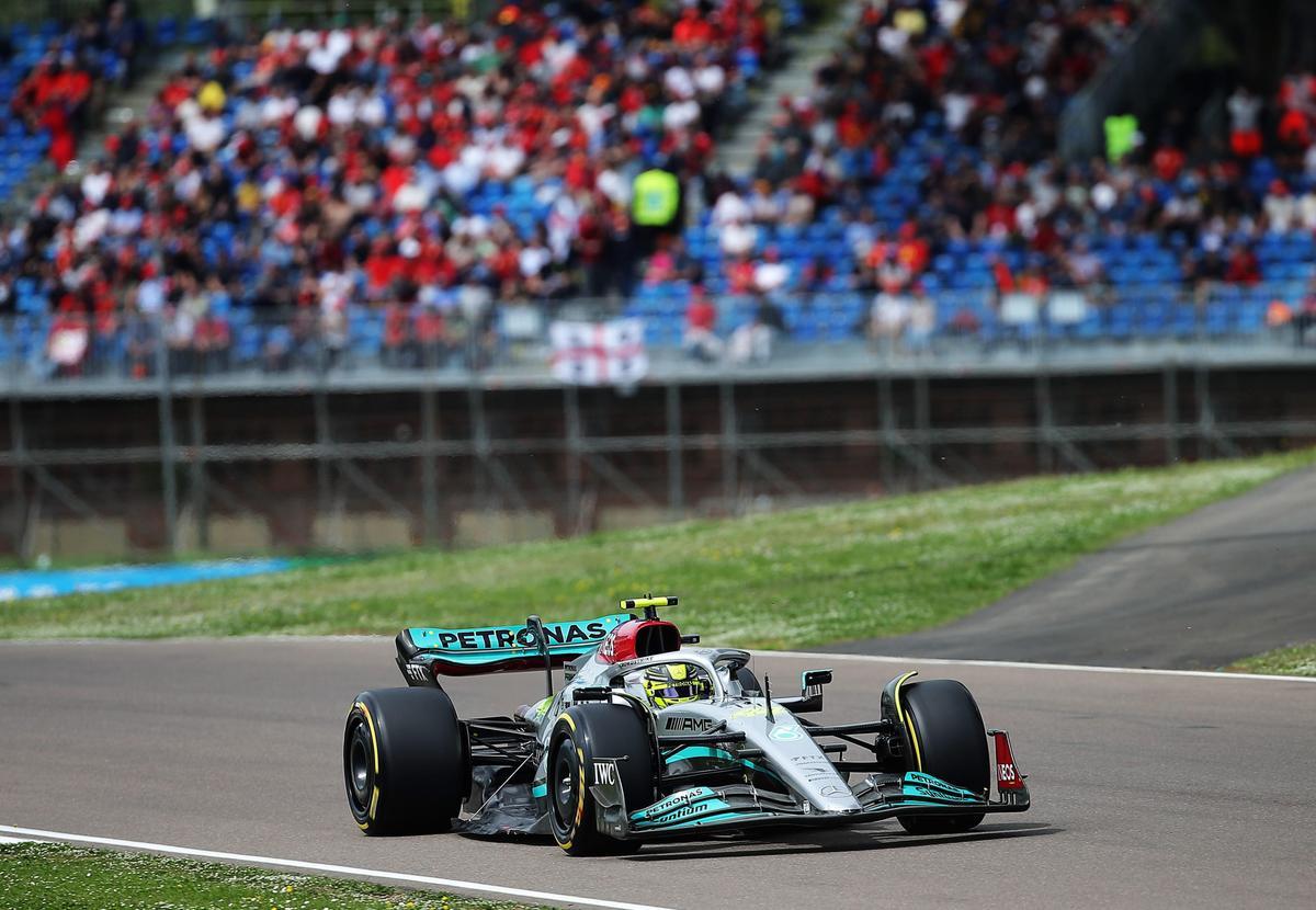 Lewis Hamilton, durante el Gran Premio de la Emilia-Romaña