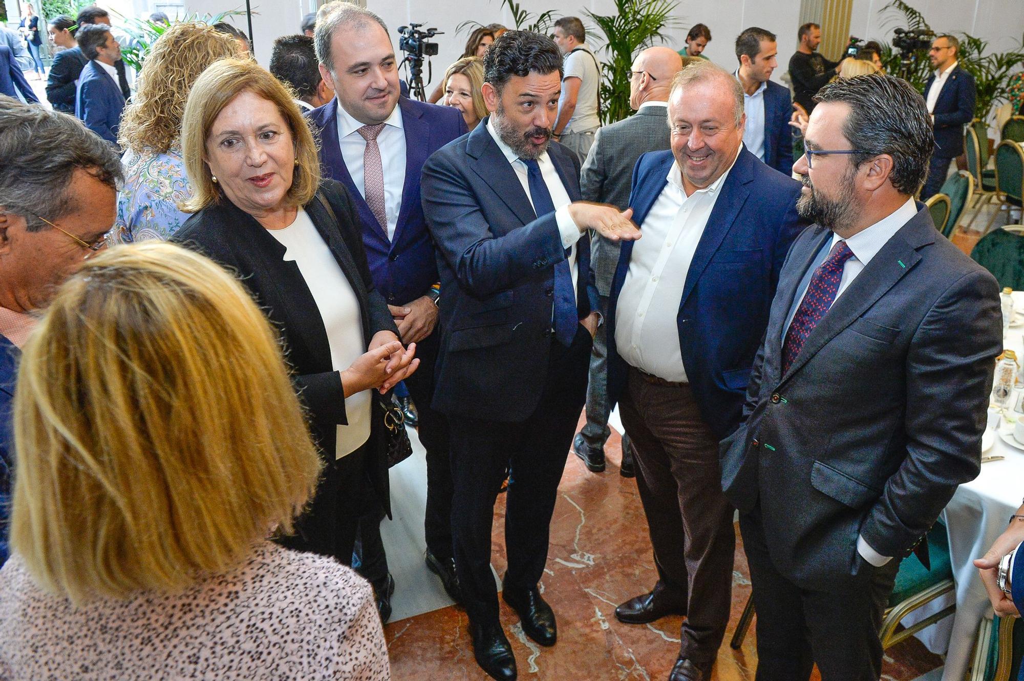 Cuca Gamarra en el Foro de Cadena Ser Canarias