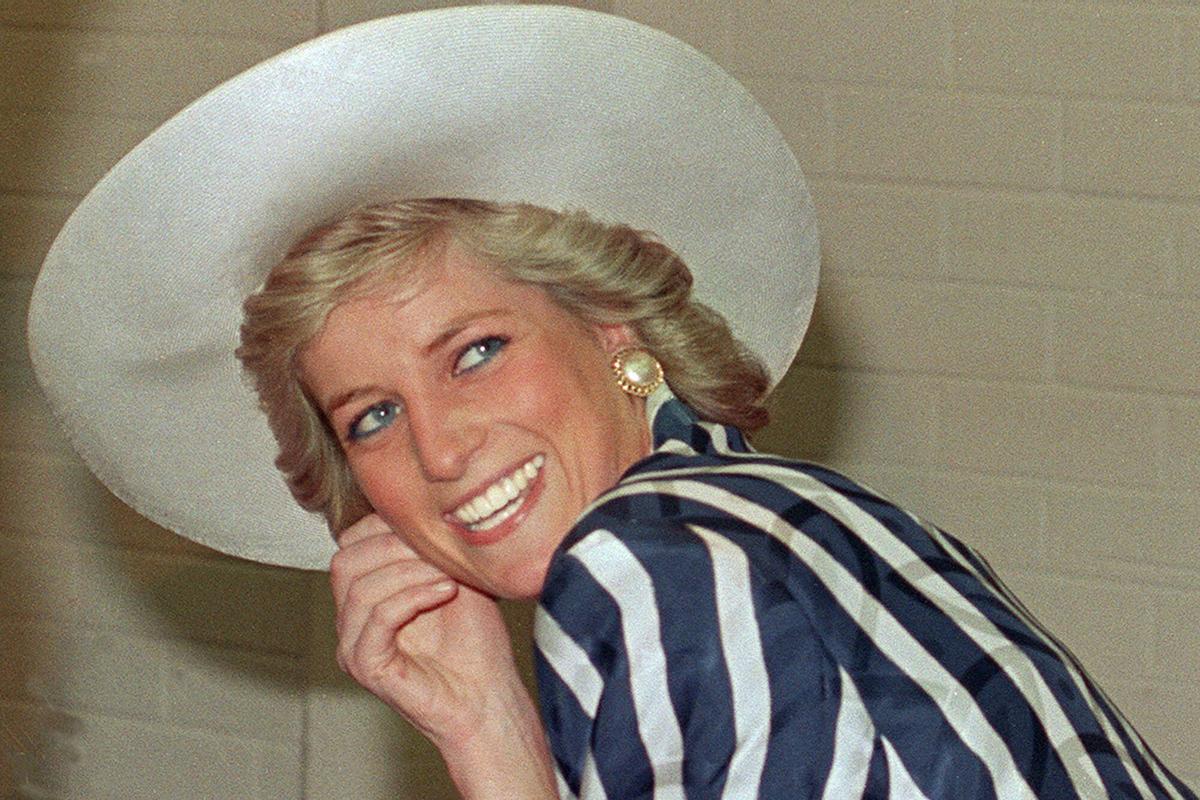 (FILES) Britain's Princess Diana poses during her visit to Footscray Park in a suburb of Melbourne on January 27, 1988. Charles Spencer, the brother of the late princess Diana, revealed on August 18, 2026 he has penned a book "to tell the truth" about his sister and her life as the 30th anniversary of her death looms. (Photo by PATRICK RIVIERE / AFP)