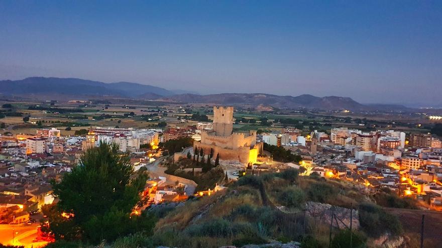 Amanece en Villena.