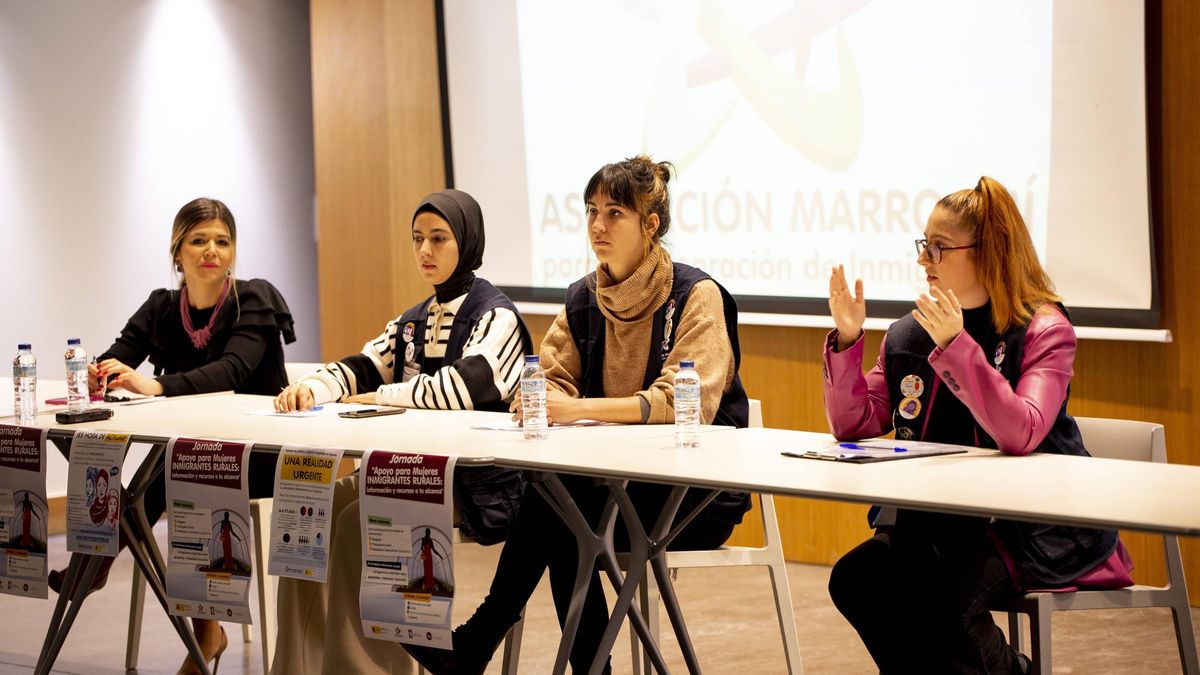 Participantes en la mesa redonda.