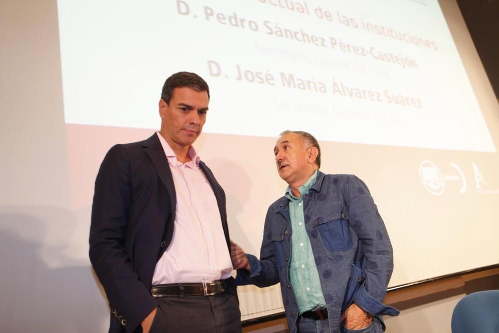 Pedro Sánchez en las charlas de verano de UGT