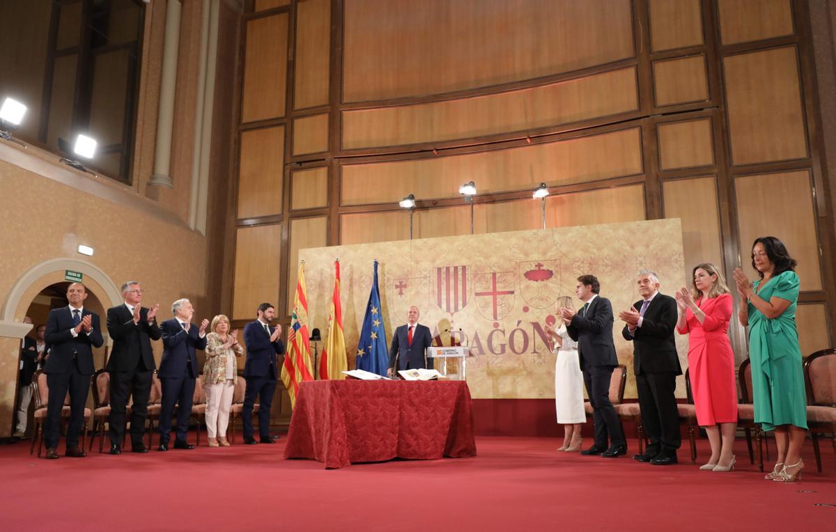 Foto de familia del Gobierno PP- Vox, que incluirá cargos intermedios del PAR.