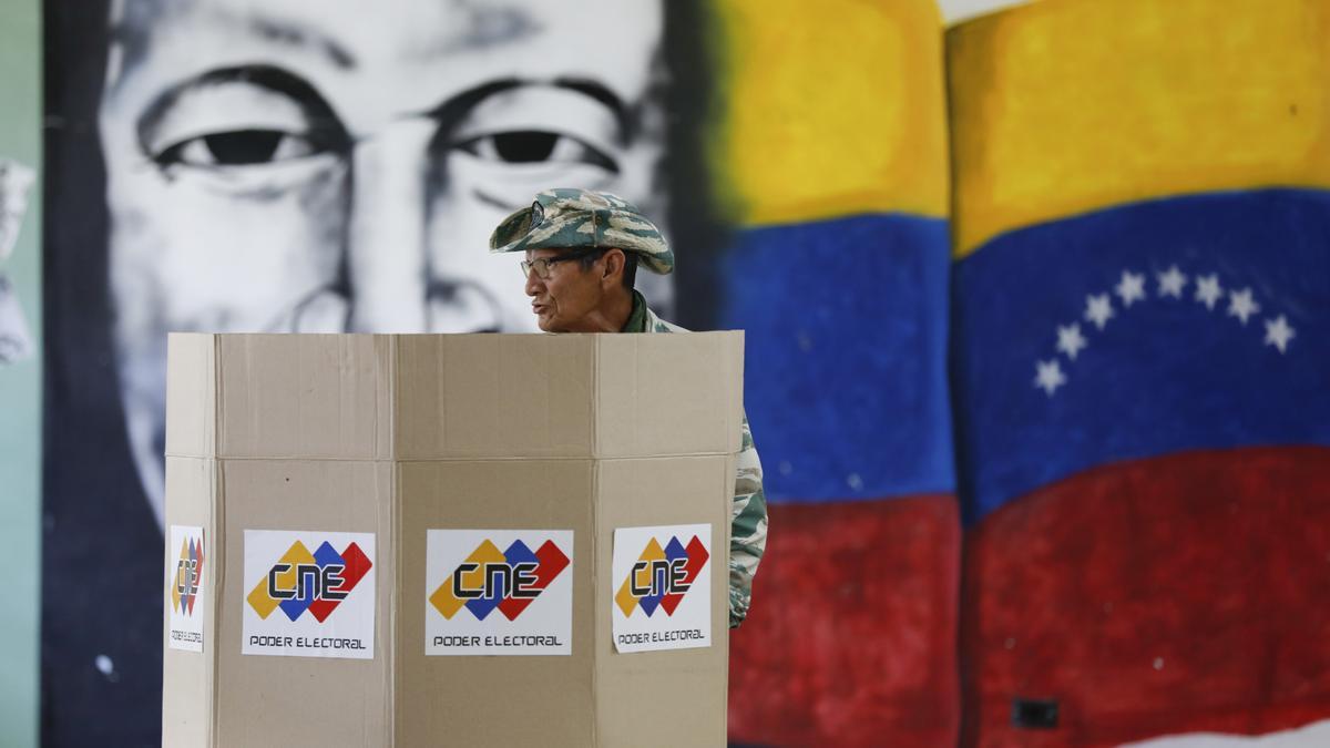 Imagen de archivo de un centro de votación en el simulacro para las elecciones presidenciales de Venezuela.