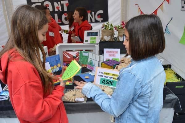 Escolars berguedans celebren el Mercat de les Cooperatives Escolars