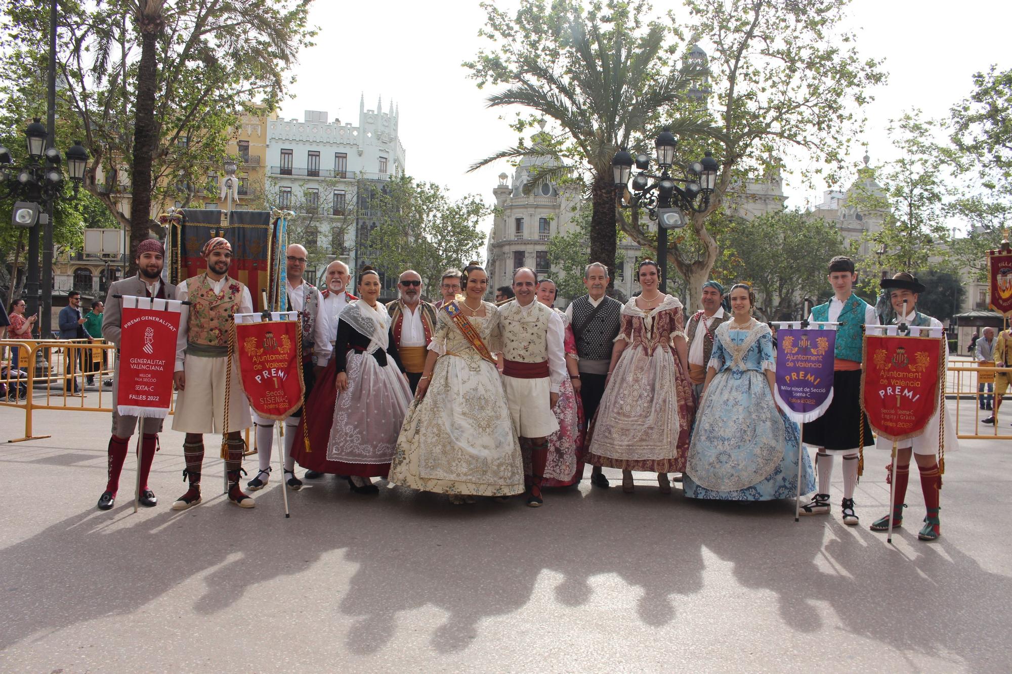 Entrega de los premios de las Fallas 2022 a las comisiones (II)