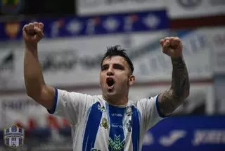 Charly, del Atlético Benavente, anuncia que se retirará al final de esta temporada