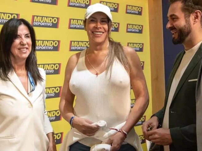 La desconocida pasión de la actriz Karla Sofía Gascón: "Soy fiel seguidora"