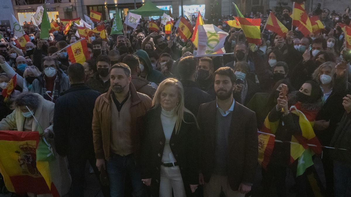 Gallardo, con Marisa Calvo y Santiago Abascal en un acto en Zamora