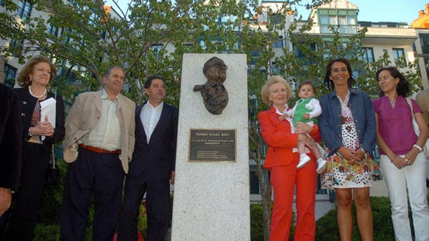 Unha imaxe da homenaxe a Bouza Brey que celebrou a Irmandade Xurídica Galega.  // Rafa Vázquez