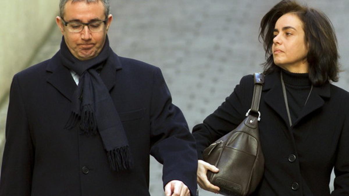 Diego Torres y su esposa, Ana María Tejeiro, a su llegada a los juzgados de Palma, este sábado.