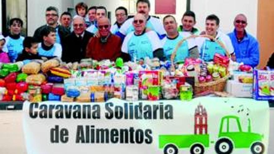 La Merced da a Cáritas 500 kilos de alimentos