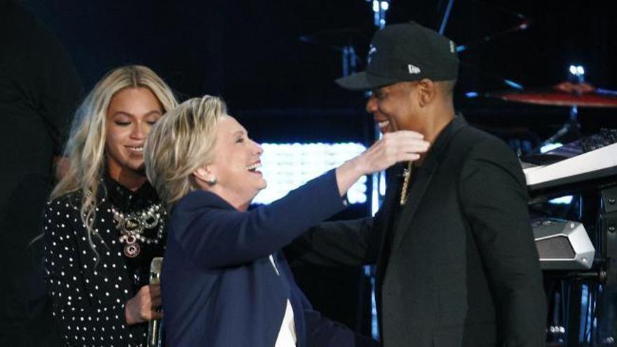 Hillary Clinton se sube al escenario con Jay Z y Beyoncé