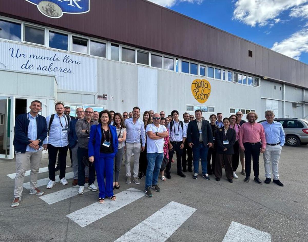 Visita a Quesos El Pastor, en una misión comercial inversa en Fromago. | CEDIDA (ARCHIVO)